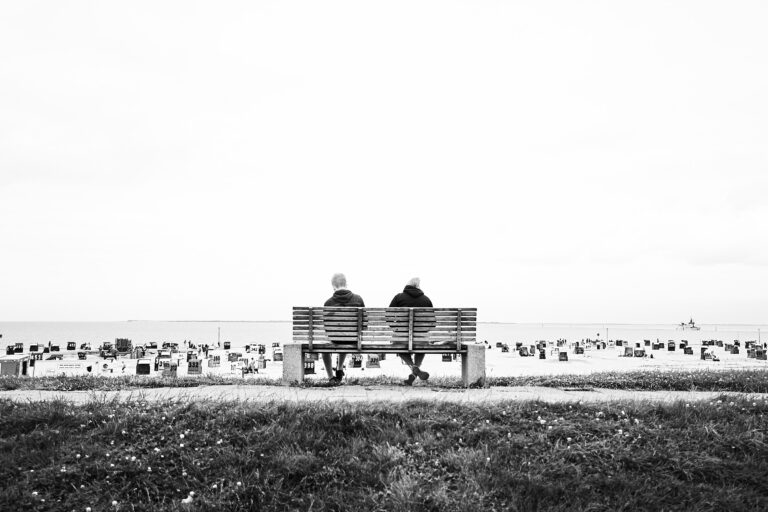 Street photo in Neuharlingersiel, Germany by Thomas Götze