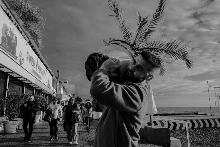 Street photo in Sochi, Russia by Michael Philippov