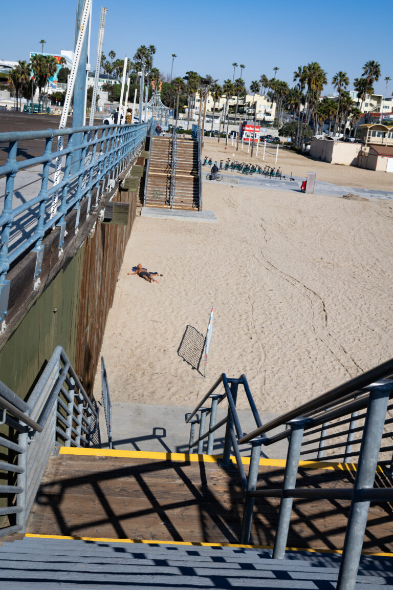 Street photo in Santa Monica, United States by Dan Lawyer