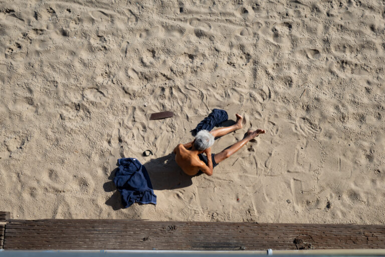 Street photo in Santa Monica, United States by Dan Lawyer