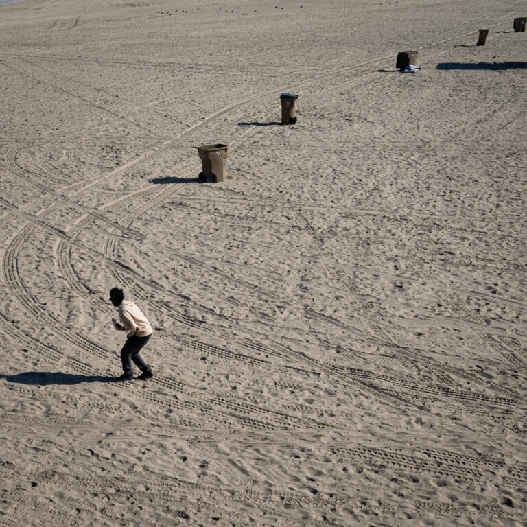 Street photo in Santa Monica, United States by Dan Lawyer