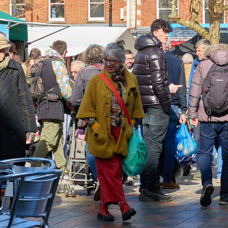 Street photo in Salisbury, United Kingdom by Phil Smith