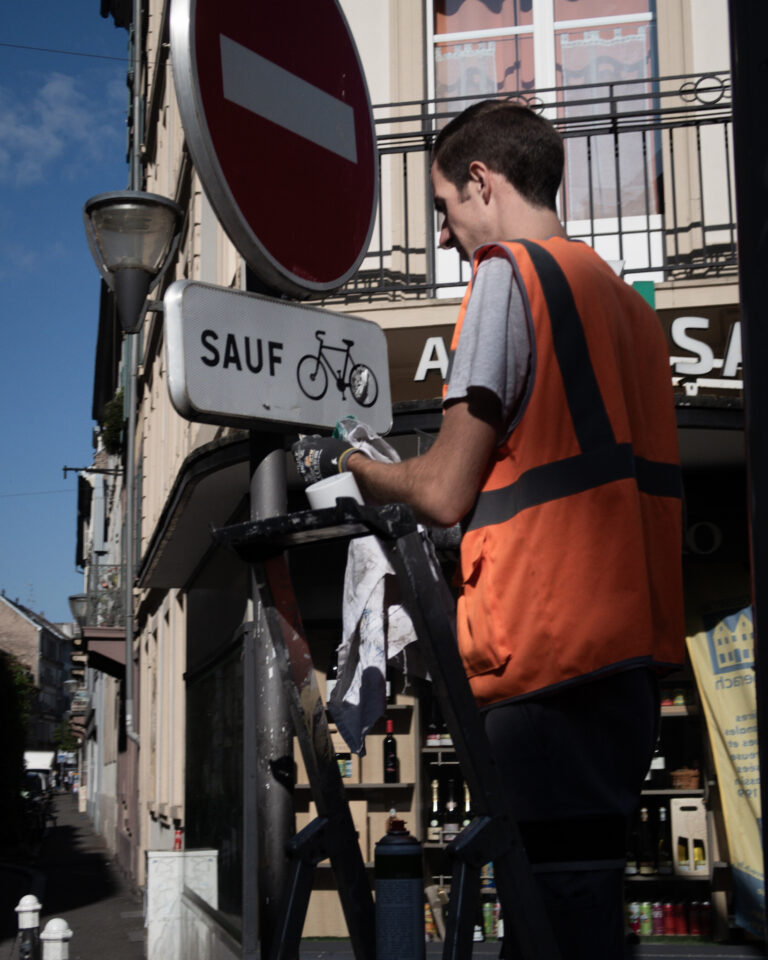 Street photo in Strasbourg, France by Kalle Edlund