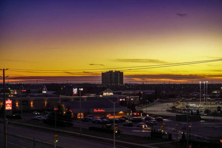 Street photo in Mississauga, Canada by Eniola Sogbesan