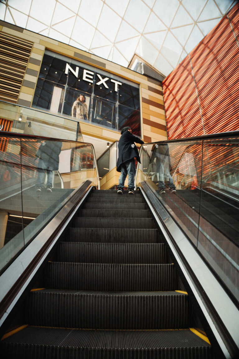 Street photo in Watford, United Kingdom by Bianca Hedgecock