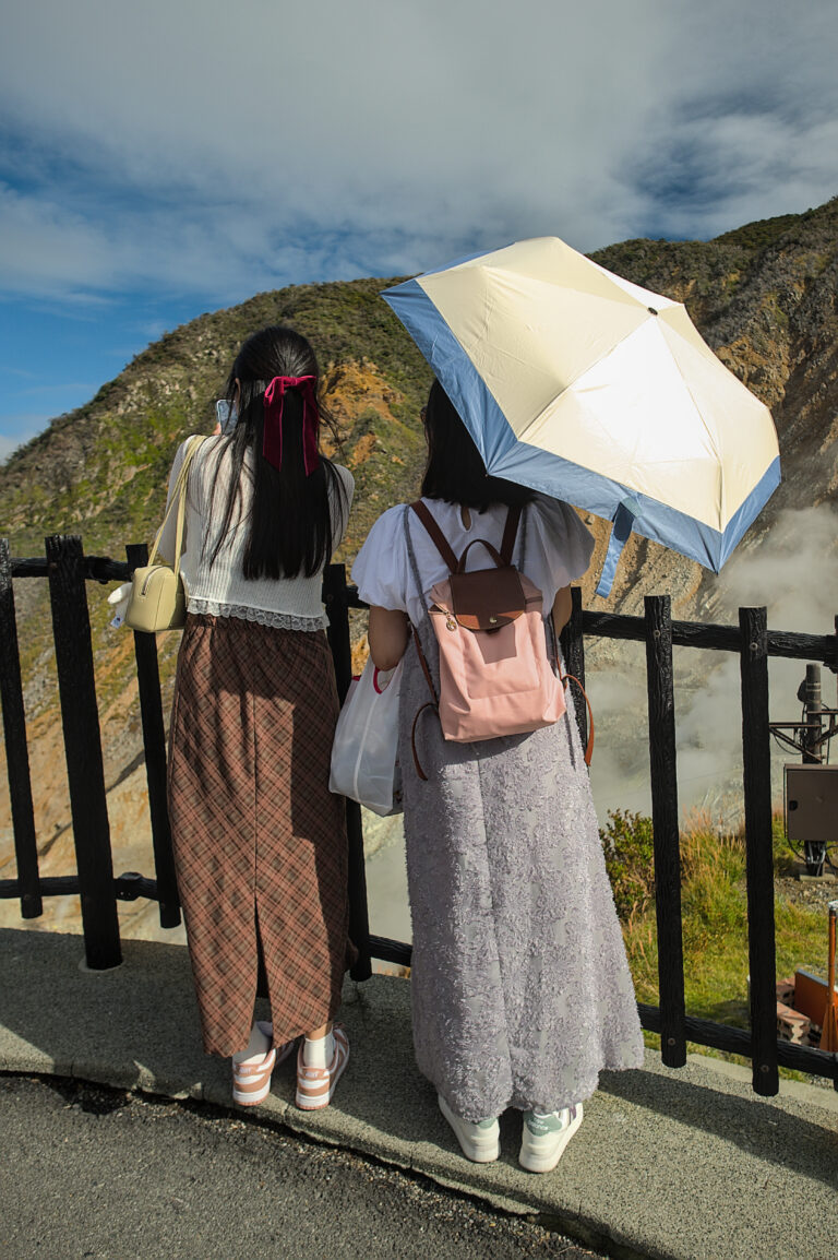 Street photo in Hakone, Japan by Black Pixel