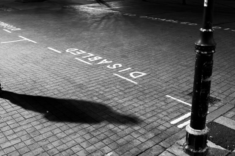 Street photo in Stratford-upon-Avon, United Kingdom by Dan Lawyer