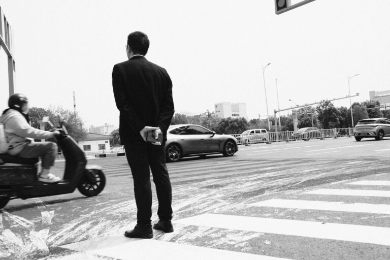 Street photo in Changzhou, China by Videl Mel