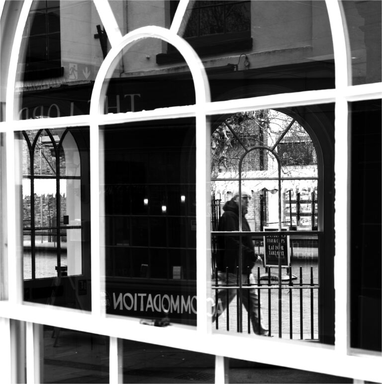 Street photo in Brigg, United Kingdom by Chris Bennett
