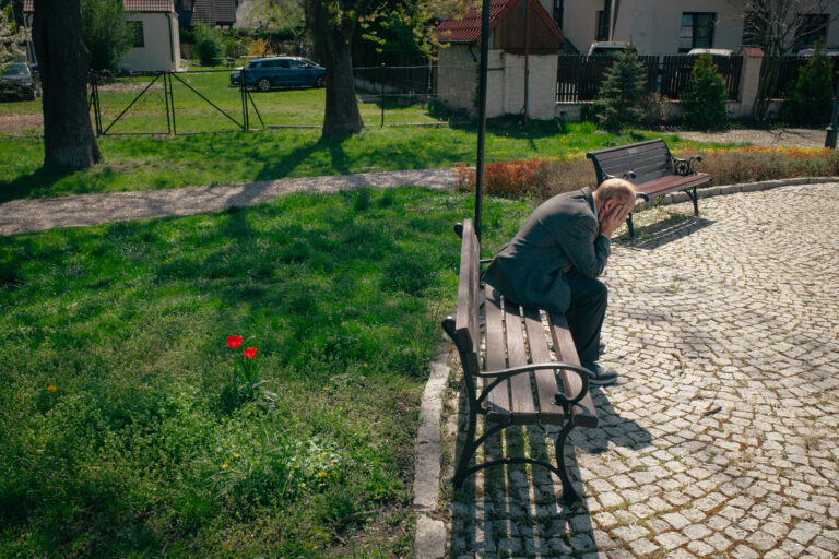 Street photo in Kazimierz Dolny, Poland by Bartlomiej Szpunar