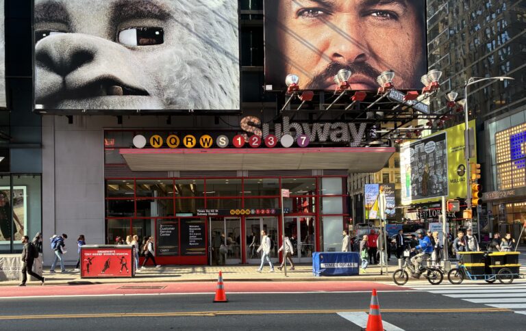 Street photo in New York, United States by Ksatrya “troy” Setiawan