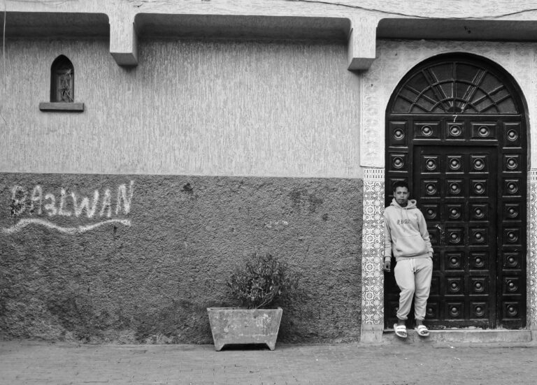 Photo by Mehdi Kharbouch