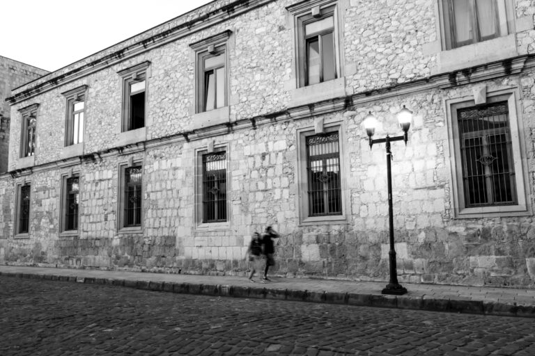 Street photo in Oaxaca, Mexico by Duncan Aitken