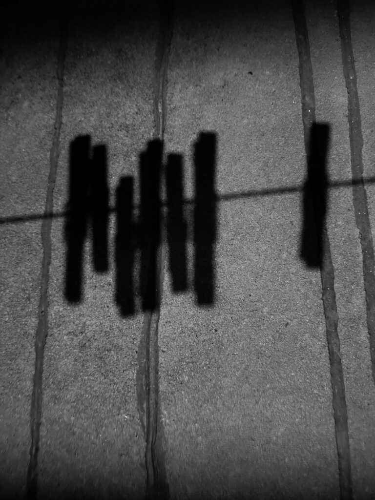 Street photo in Vitoria, Brazil by Juline Rodrigues