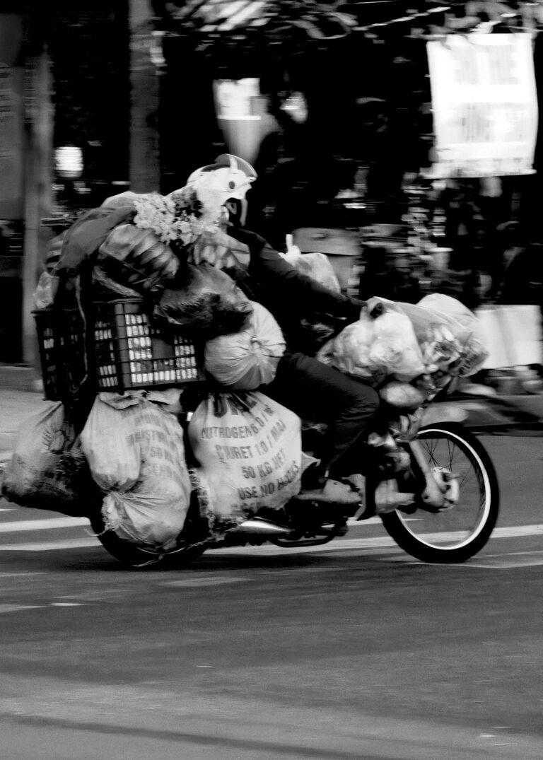 Street photo in Da Nang, Vietnam by David Rockwood