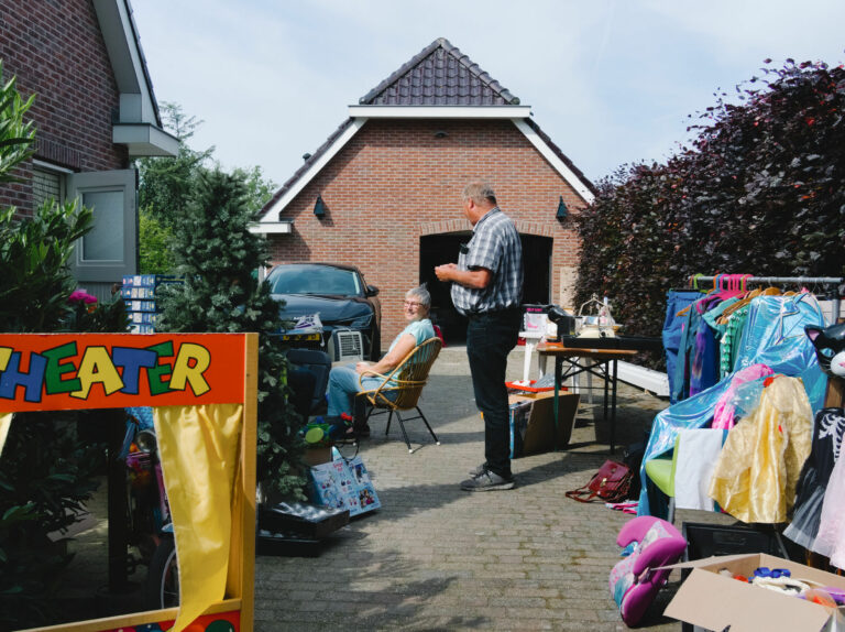 Street photo in Veelerveen, Netherlands by Marcel Konstapel