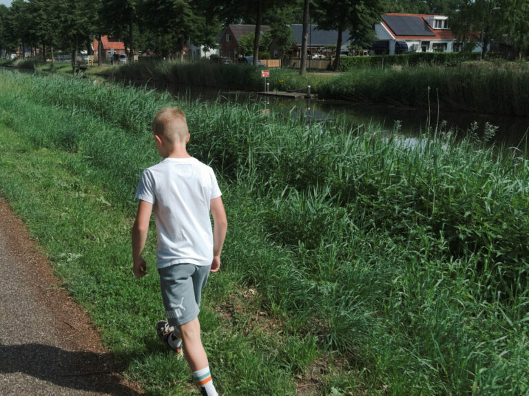 Street photo in Veelerveen, Netherlands by Marcel Konstapel