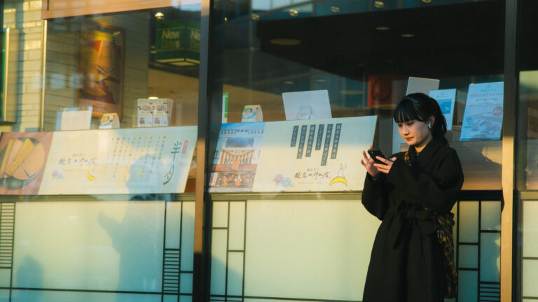 Street photo in Kamakura, Japan by Gnz -88