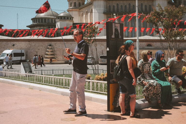 Street photo in Istanbul, Turkey by Bueno Photo
