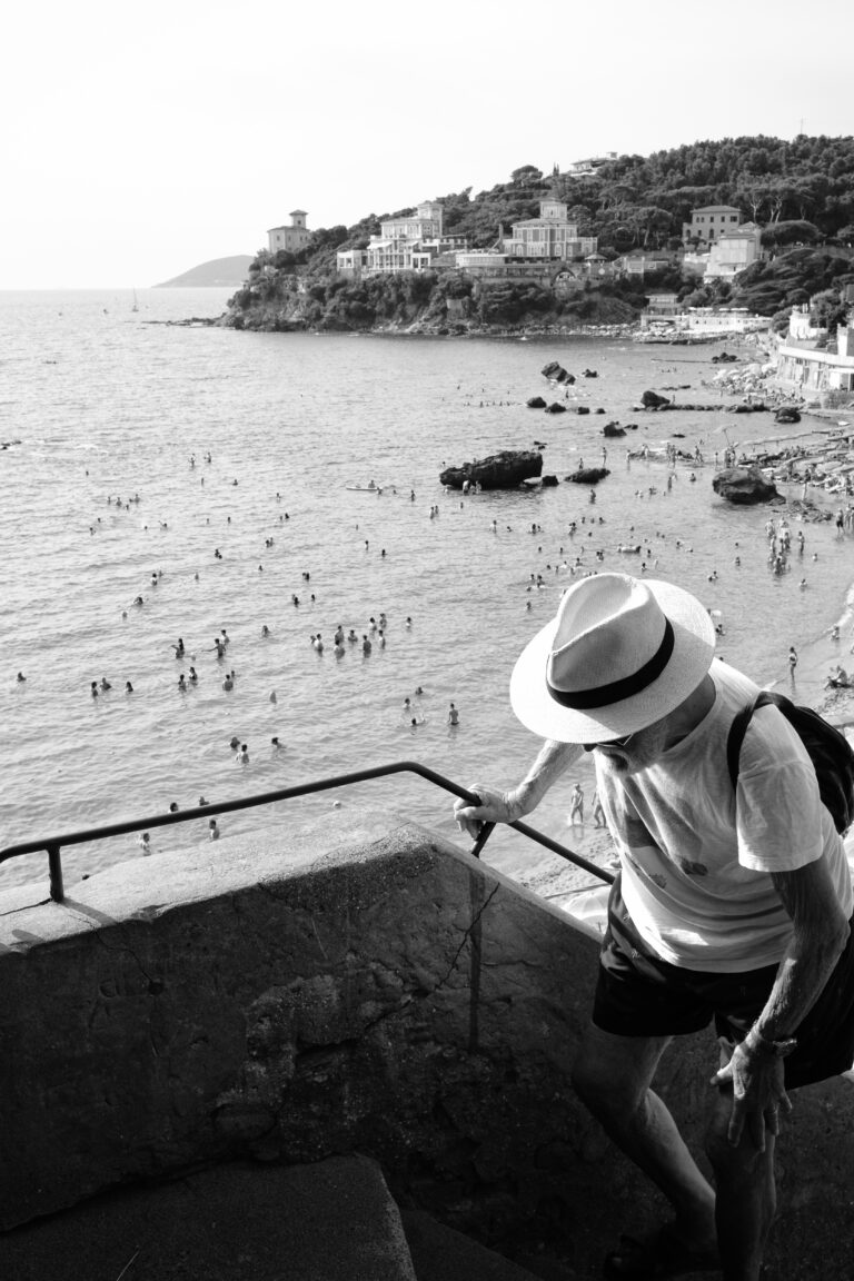 Street photo in Castiglioncello, Italy by Thomas Bassetti
