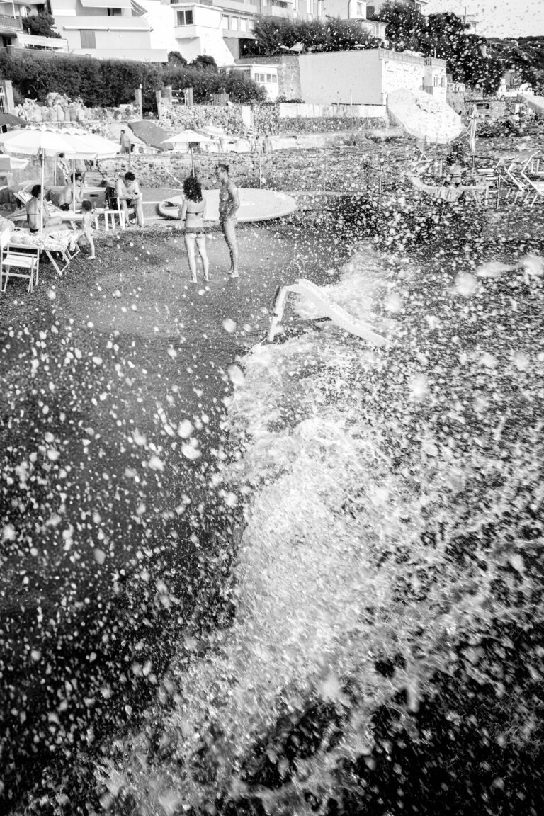 Street photo in Castiglioncello, Italy by Thomas Bassetti