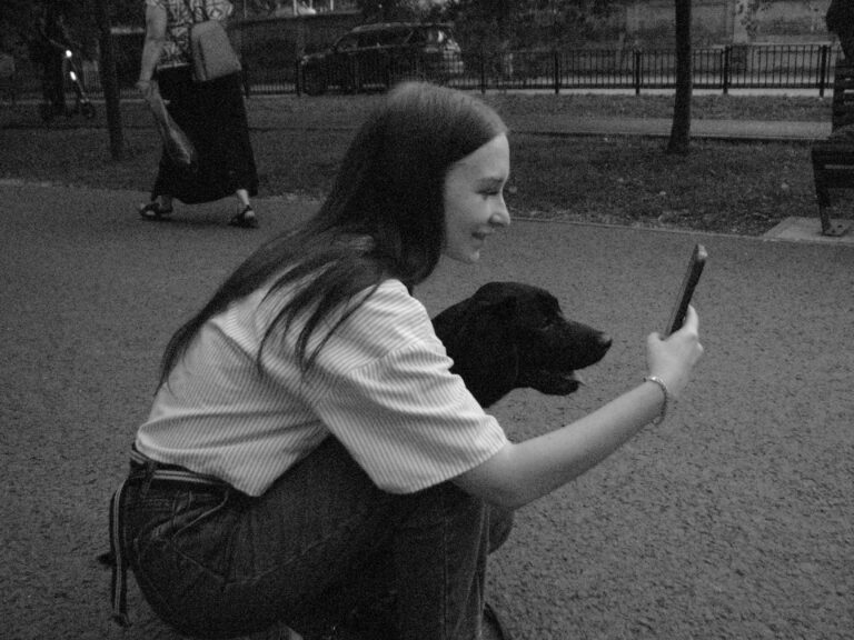 Photo by Ilya Borotinsky