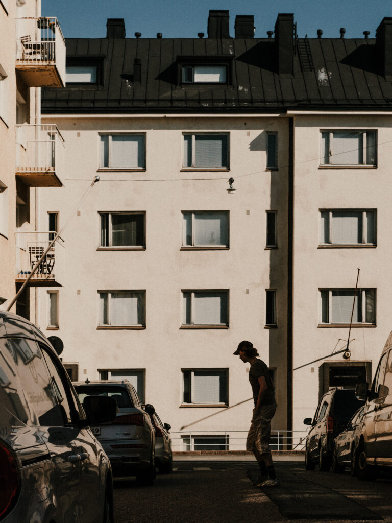 Street photo in Helsinki, Finland by Jani Reinikainen