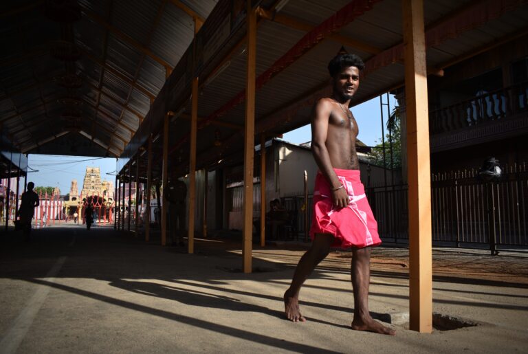 Street photo in Jaffna, Sri Lanka by Rodrigo Marcotich