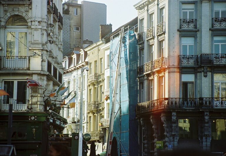 Street photo in Brussels, Belgium by Marcellin Catoire