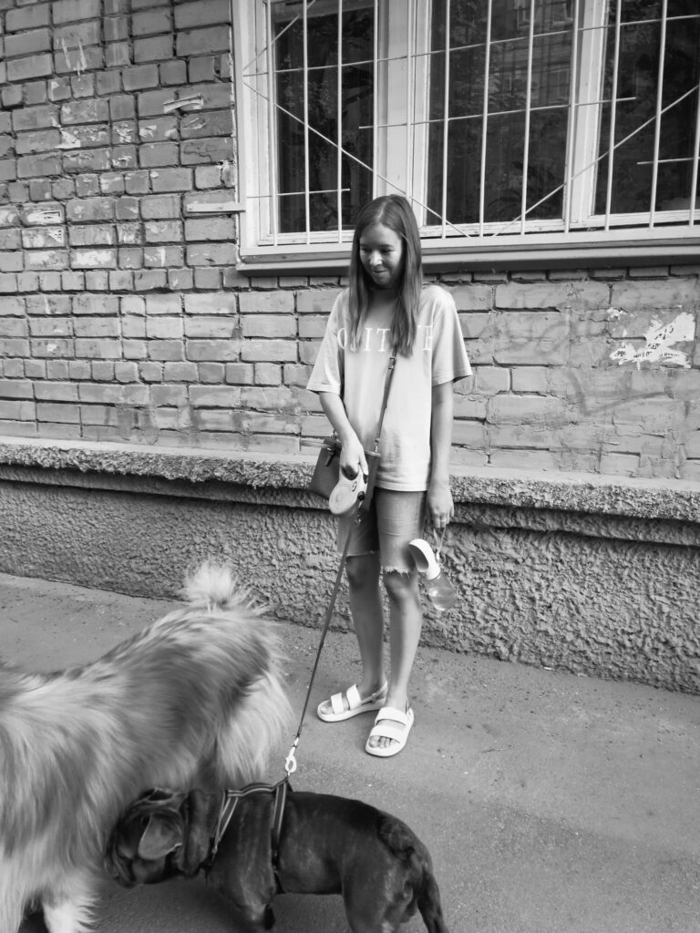 Photo by Ilya Borotinsky