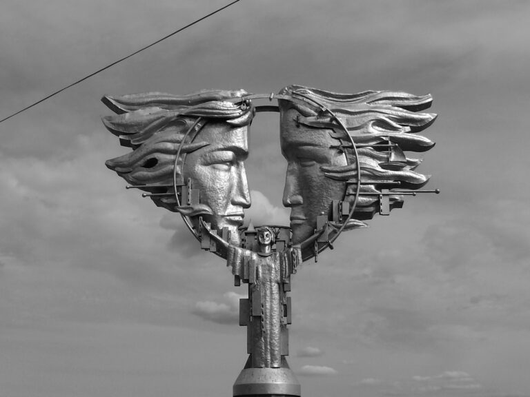 Photo by Ilya Borotinsky