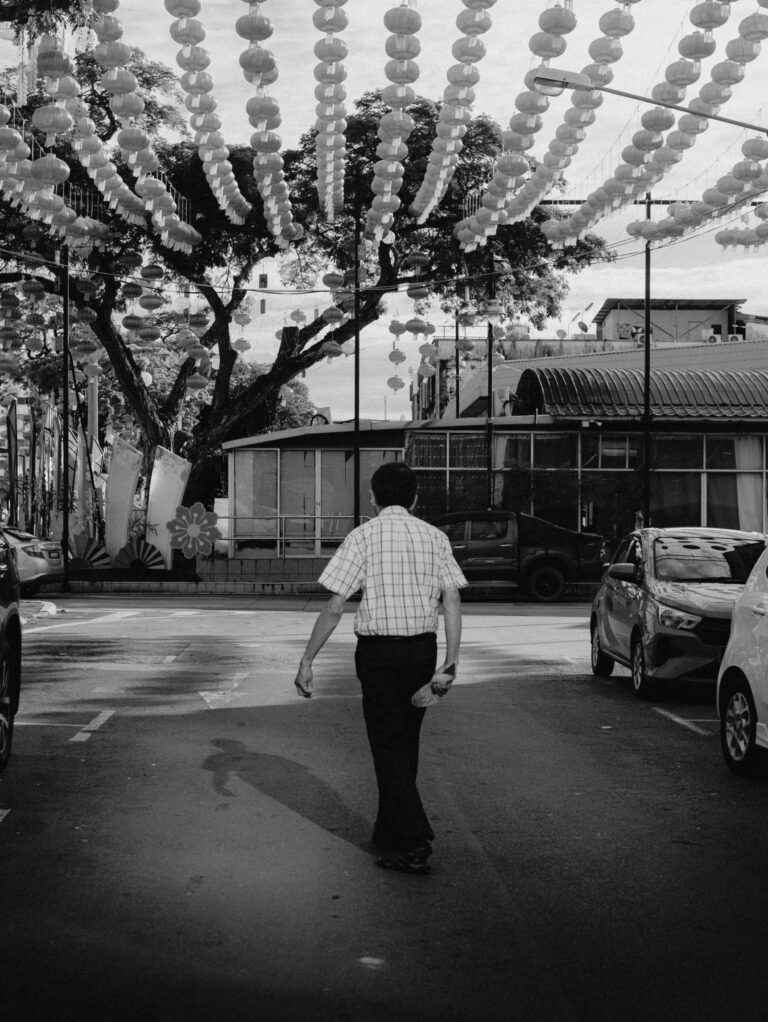 Photo by Hafiz Piel