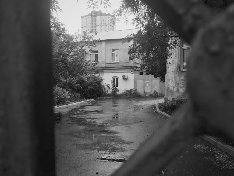 Photo by Ilya Borotinsky
