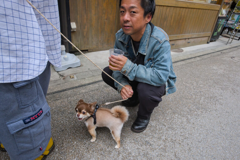 Street photo in Hiroshima, Japan by Black Pixel