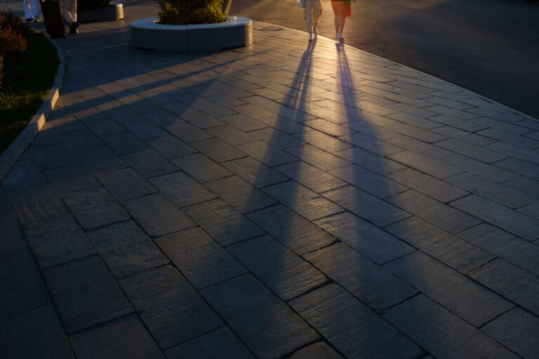 Photo by Artem Stroganow