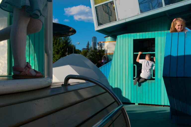 Photo by Artem Stroganow