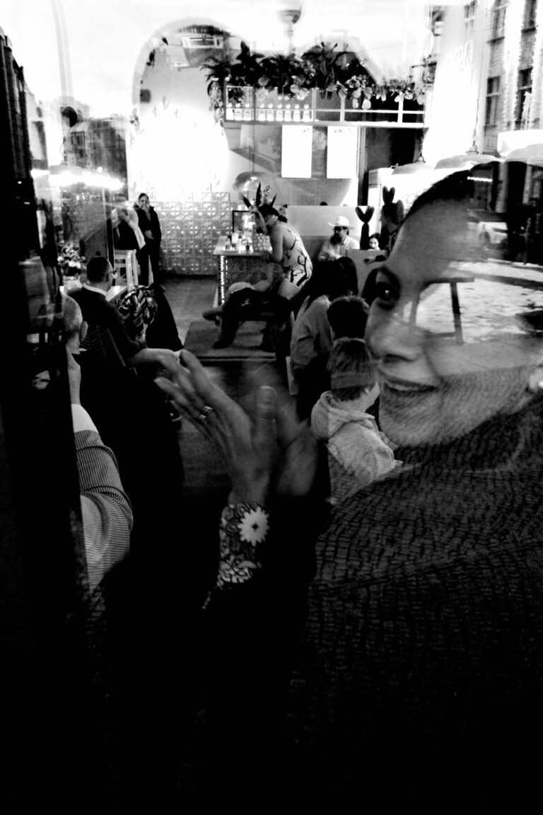Photo by Oz Ozon