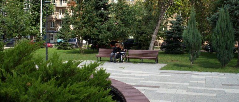 Photo by Ilya Borotinsky