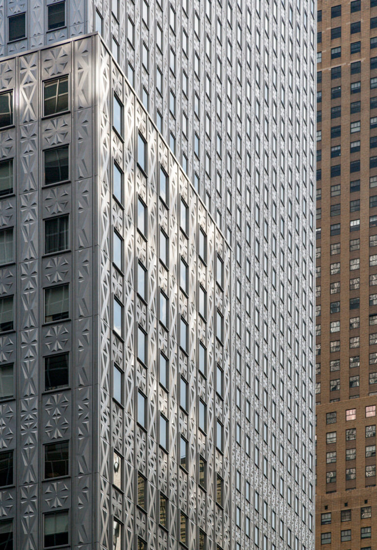 Street photo in New York, United States by David Henson