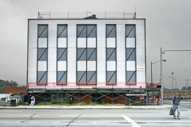 Street photo in Roosevelt, United States by Mark Lozier
