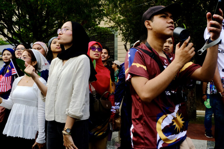 Street photo in Putrajaya, Malaysia by Johari Sultan