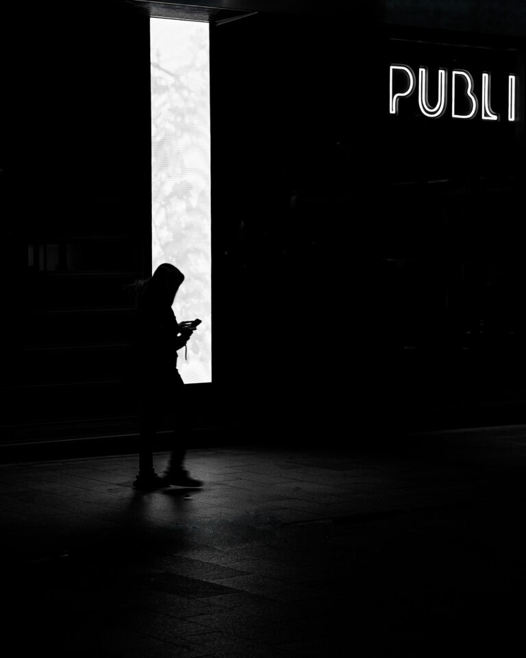 Photo by Peter Varnay