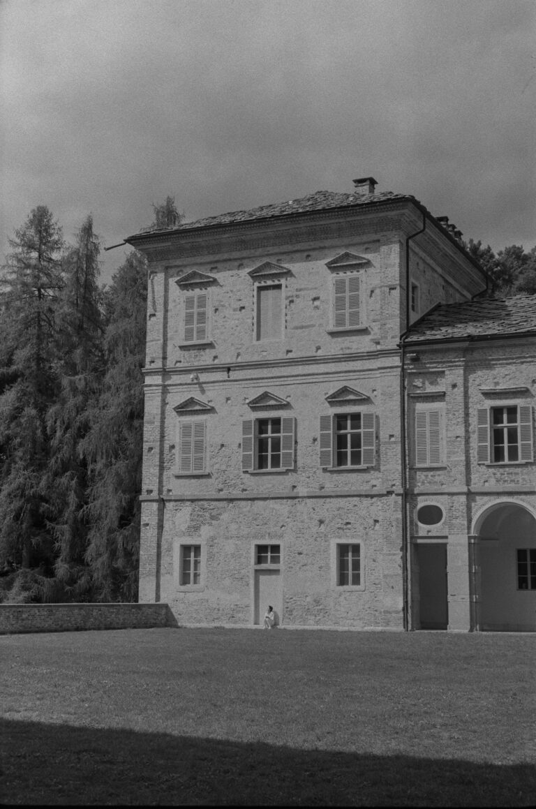Photo by Valentino Passerini