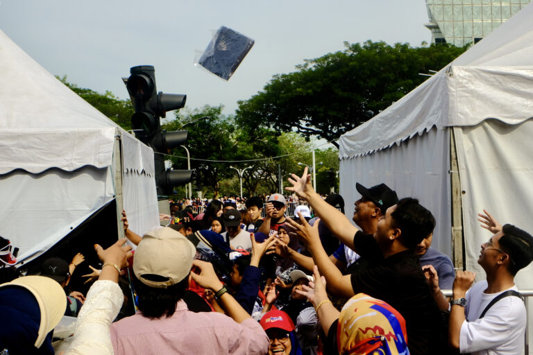 Photo by Johari Sultan
