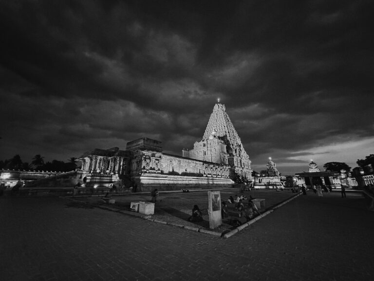 Photo by Em Rajeev