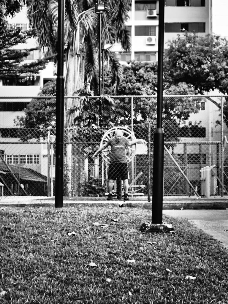 Photo by Nik TAN