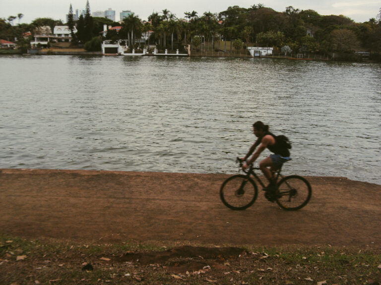 Photo by Amanda Reis