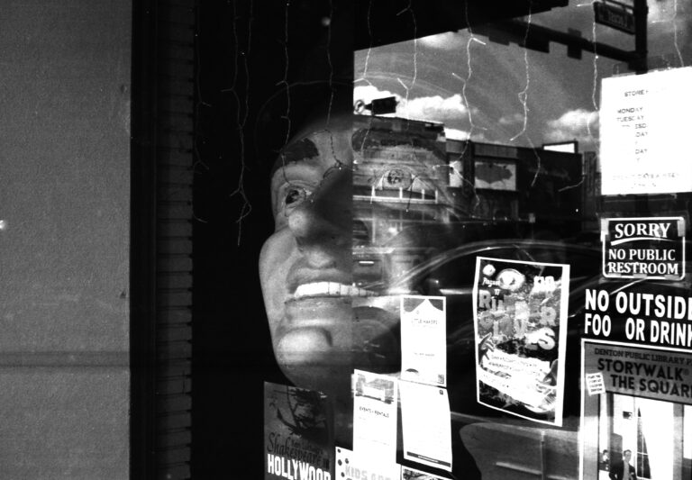 Street photo in Denton, United States by James Henningson