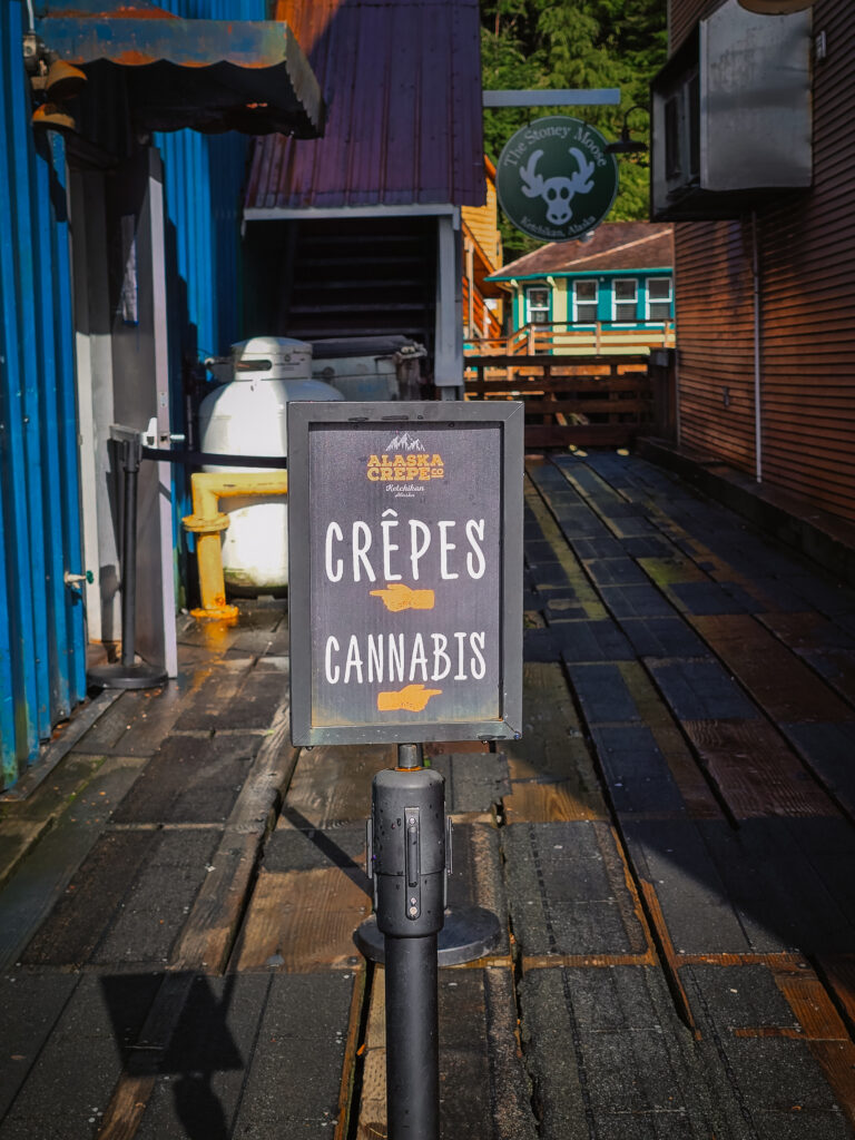 Street photo in Ketchikan, United States by Kelly Wright