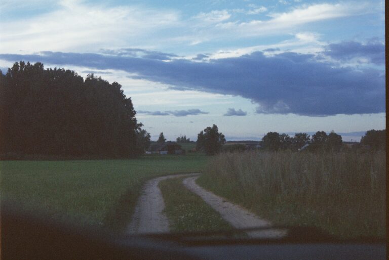 Photo by Aleksandr Beliko
